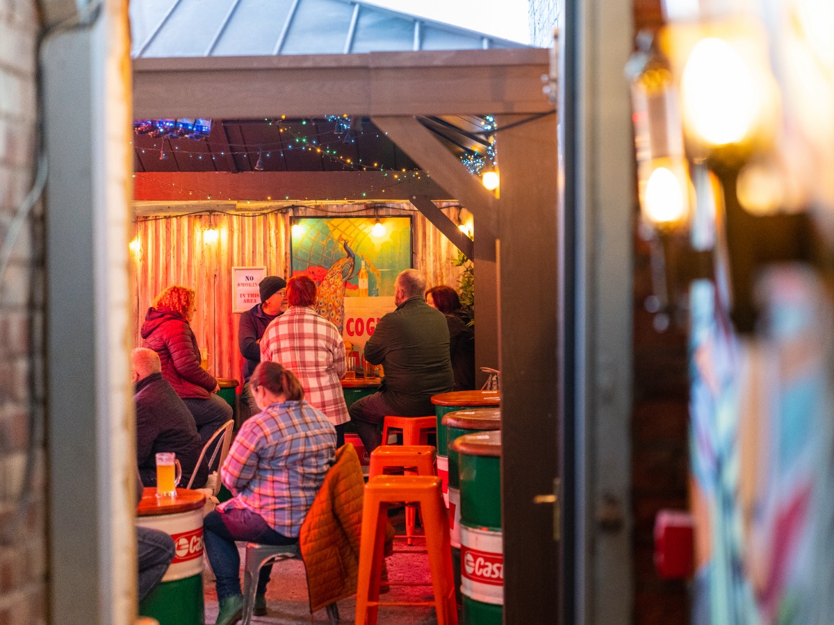 people-drinking-society-taprooms-beer-garden