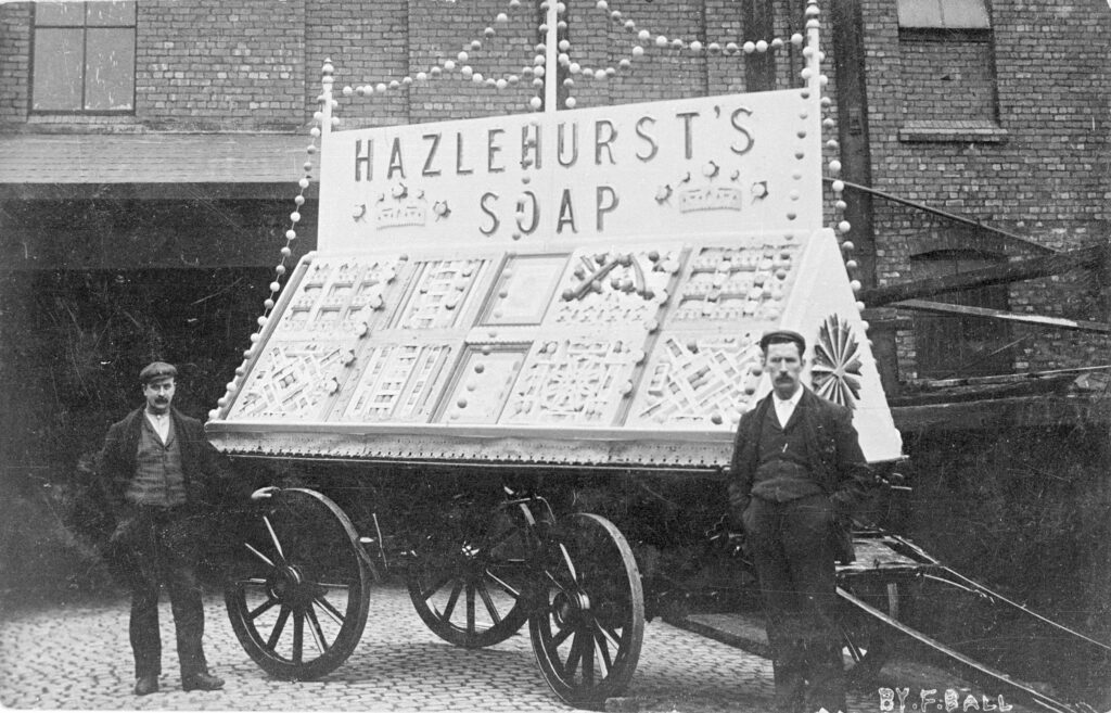 MN192-0012 Hazlehurst Soap Horse Drawn Cart