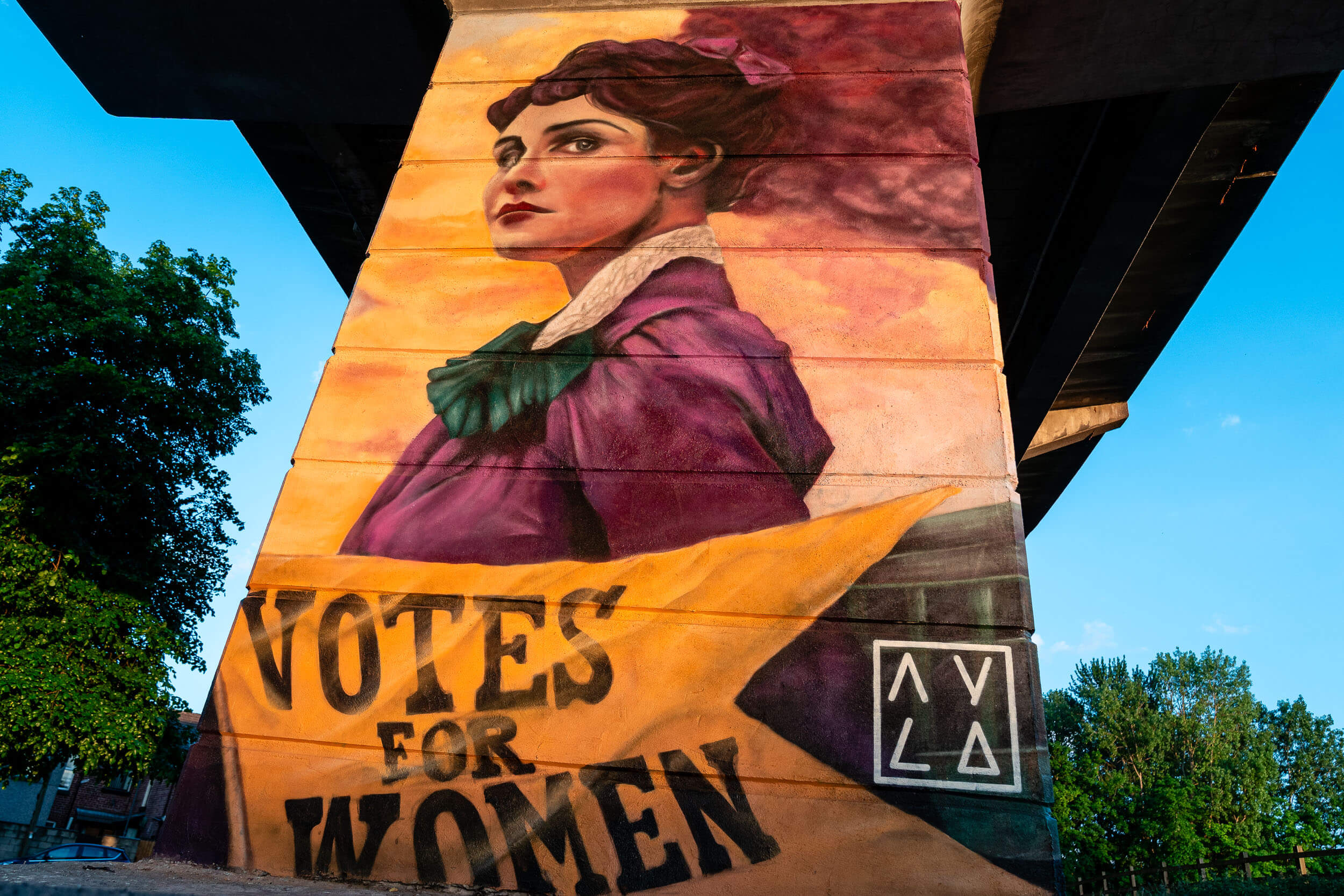 Ethel-and-Suffragette_img-Lauren-A-Quayle